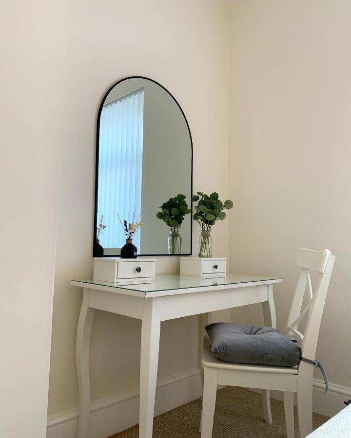 Cardiff Home Extérieur photo